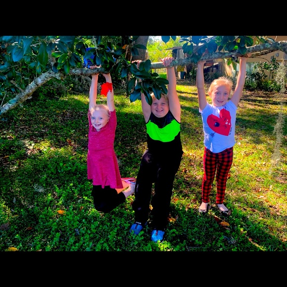 Meet your Posher, Samantha - Picture 3 of 3